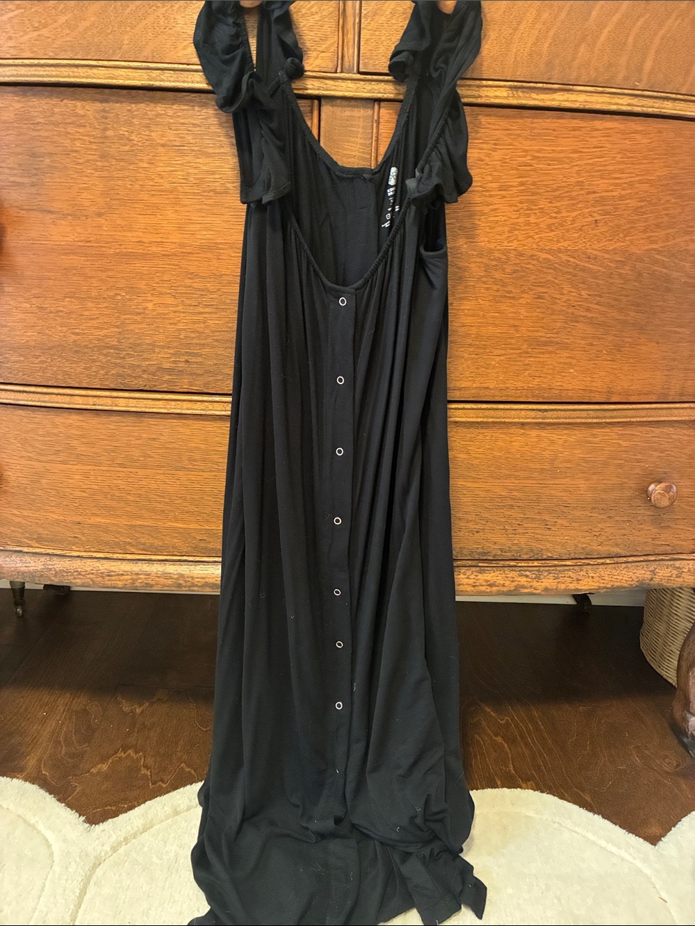 Kindred Bravely Ruffle Sleeve Labor and Delivery Gowns - lot of 2